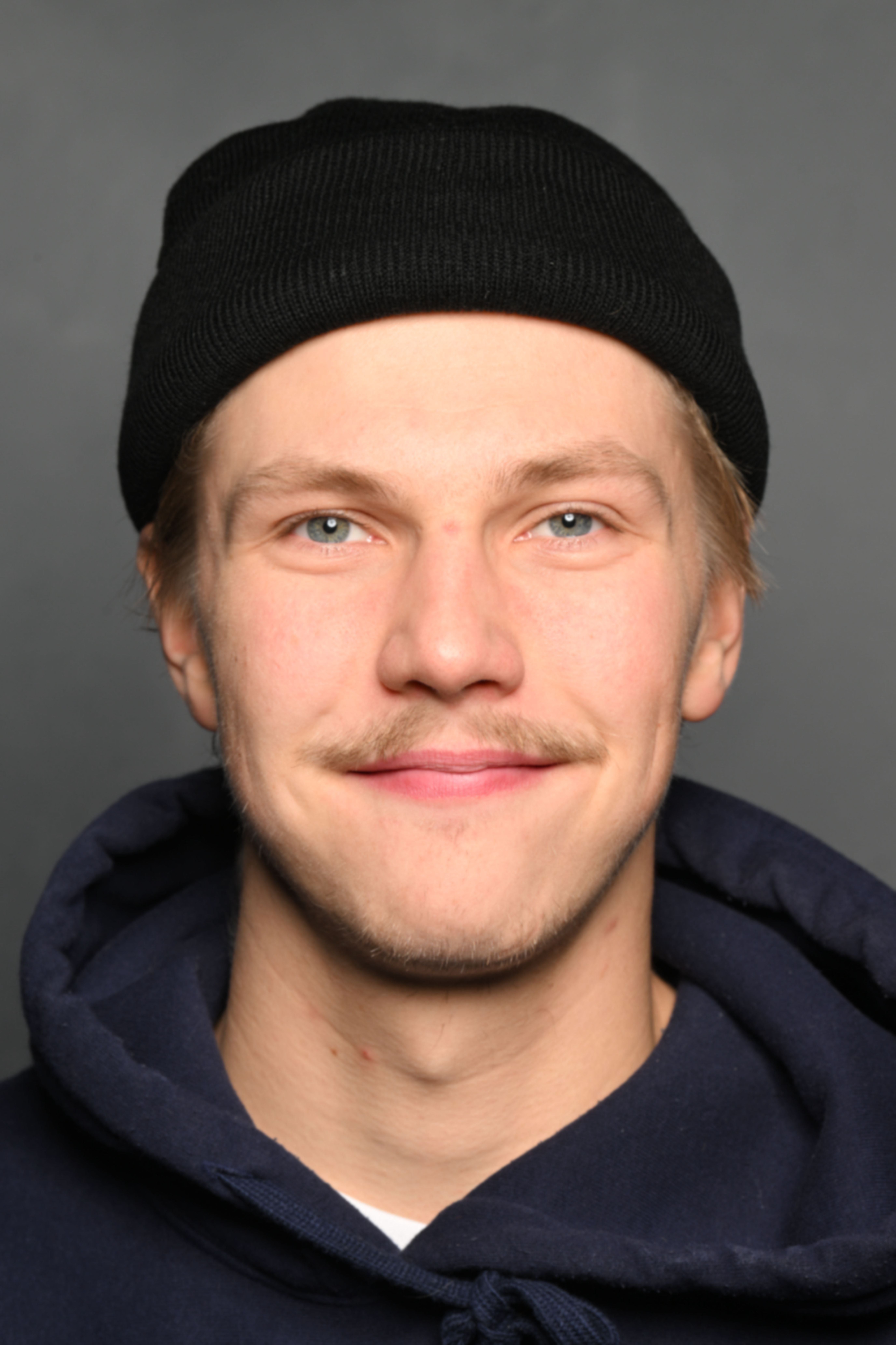 221101_Mustache_Laaksonen