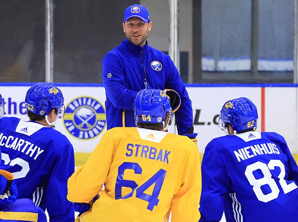 SCORE! Utica Comets' New Coach an Experienced NHL Player, Coach